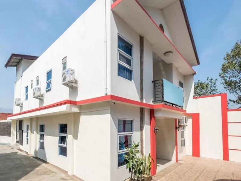 Hotel Reddoorz Syariah At Sudirman Street Garut Zewnętrze zdjęcie