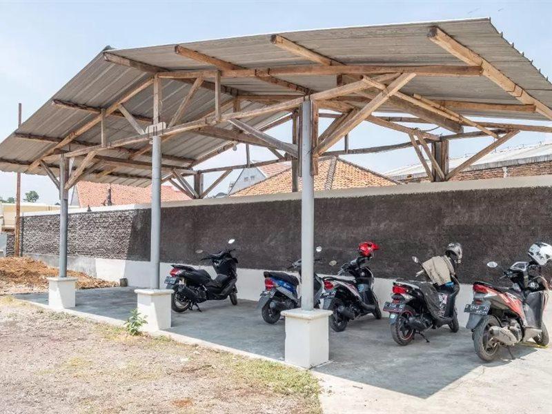 Hotel Reddoorz Syariah At Sudirman Street Garut Zewnętrze zdjęcie