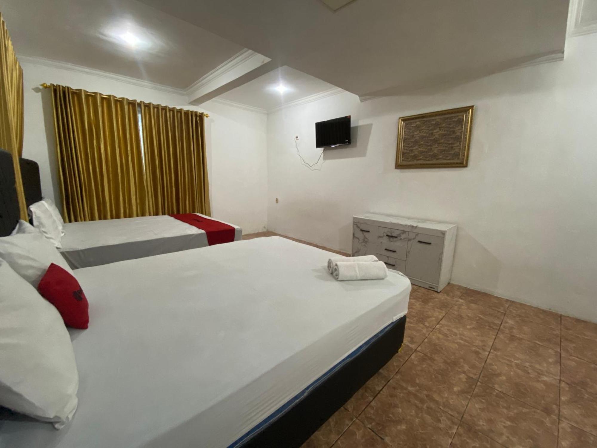 Hotel Reddoorz Syariah At Sudirman Street Garut Zewnętrze zdjęcie