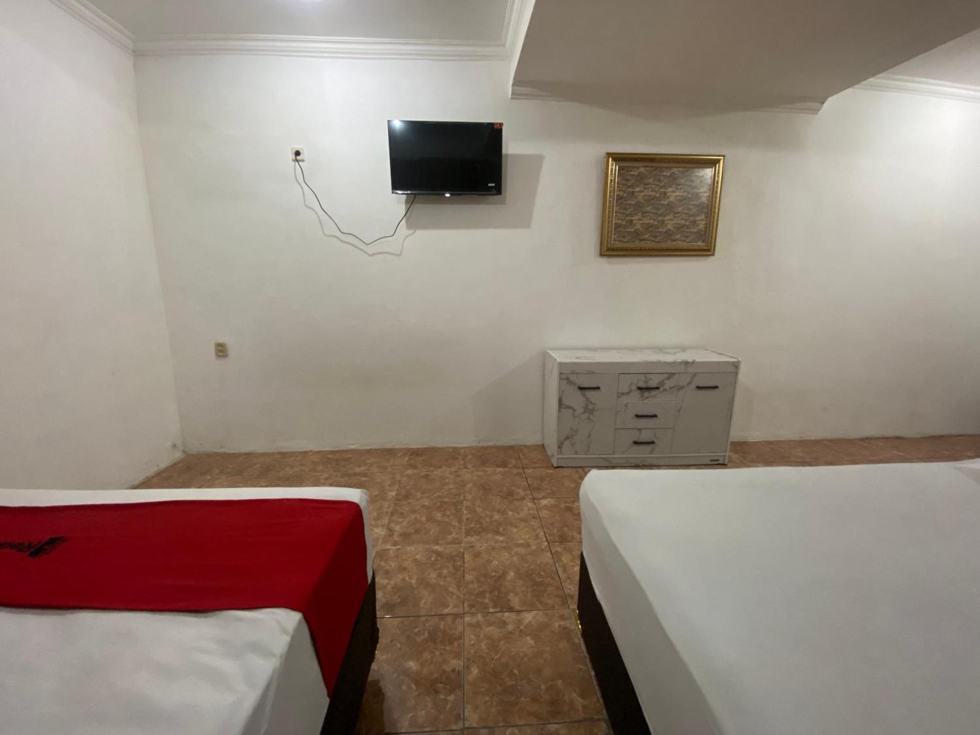 Hotel Reddoorz Syariah At Sudirman Street Garut Zewnętrze zdjęcie