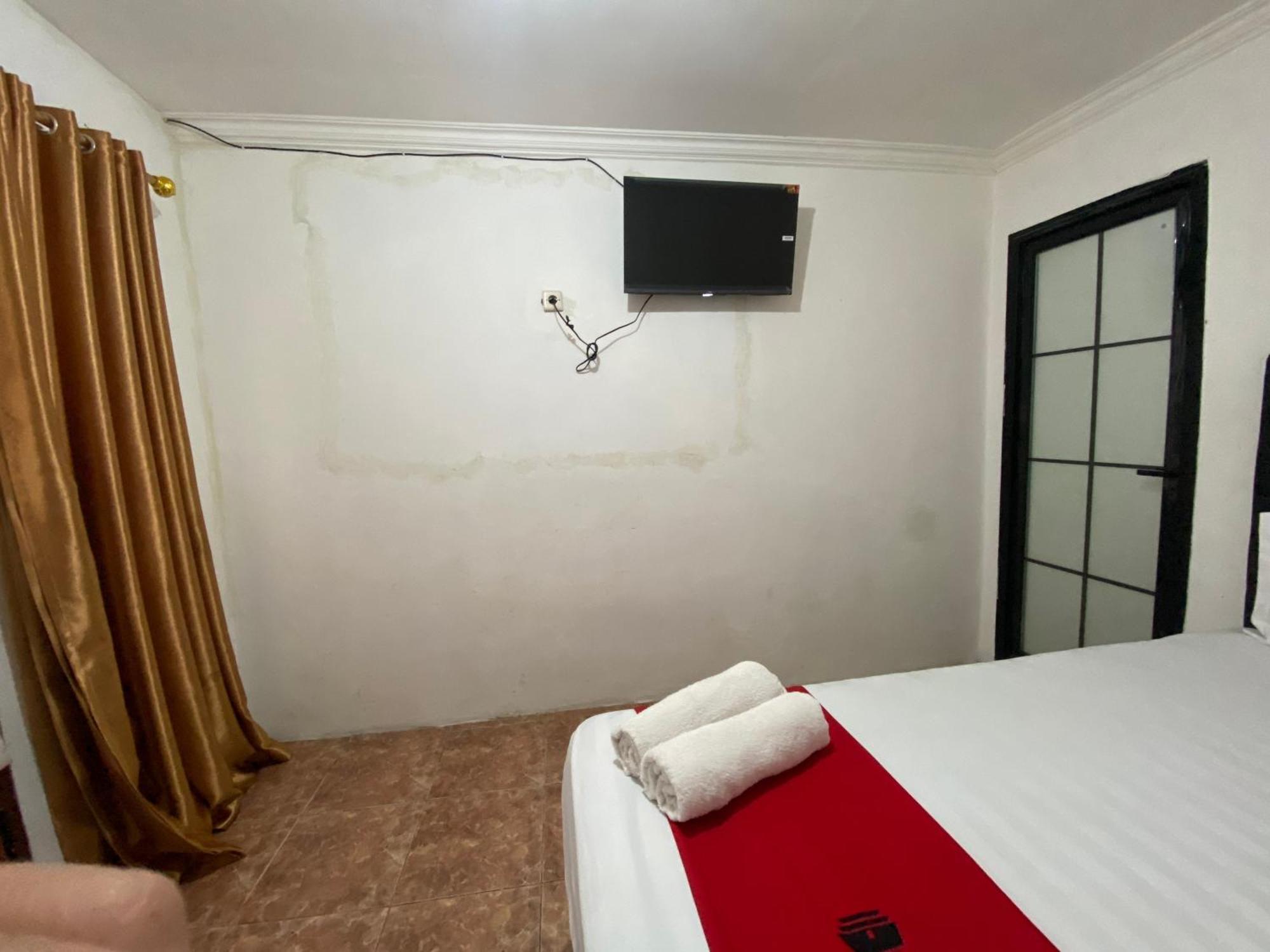 Hotel Reddoorz Syariah At Sudirman Street Garut Zewnętrze zdjęcie