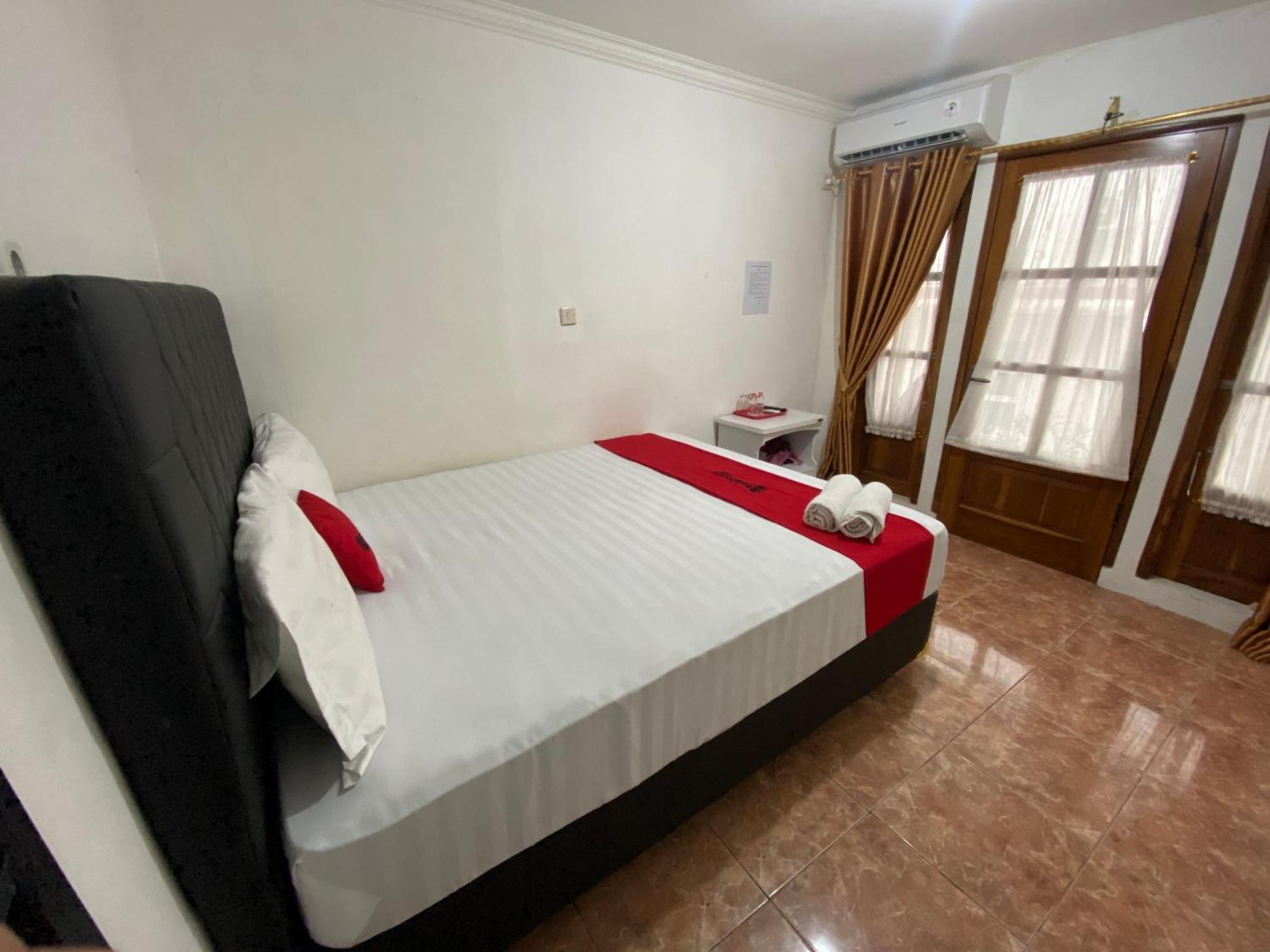Hotel Reddoorz Syariah At Sudirman Street Garut Zewnętrze zdjęcie